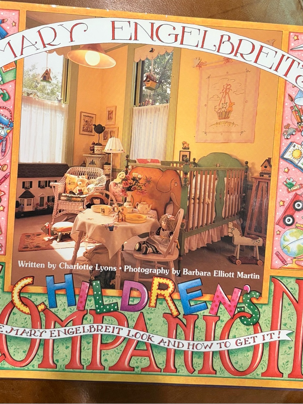 Vintage Mary Engelbreit's Children's Companion: The Mary Engelbreit Look and How